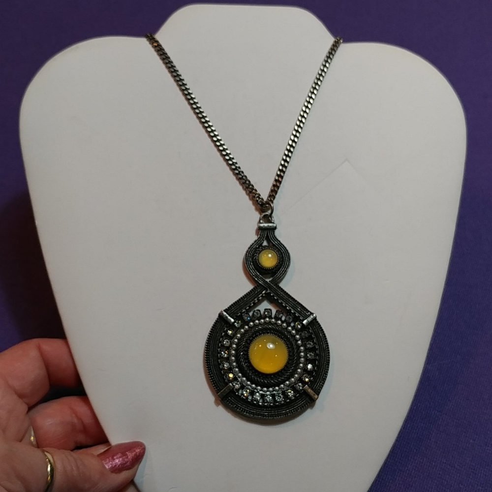 Lia Sophia yellow medallion necklace